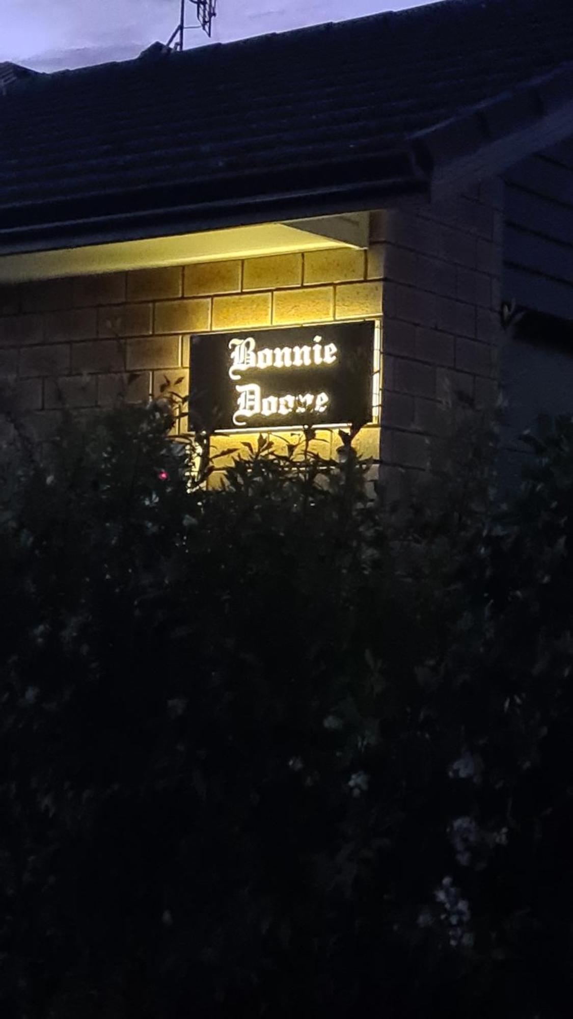 Hotel Bonnie Doone à Te Awamutu Extérieur photo
